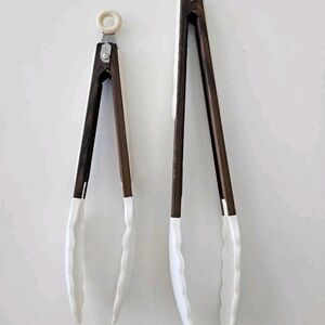White and Brown Kitchen Tongs Set